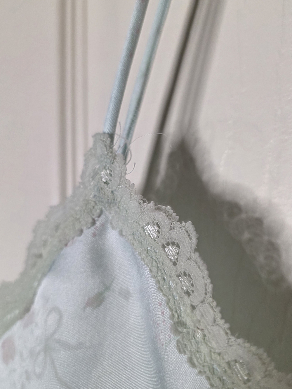 Val Mode Light Blue Floral Bow Pattern Lace Trim Satin Slip - Picture 4 of 8